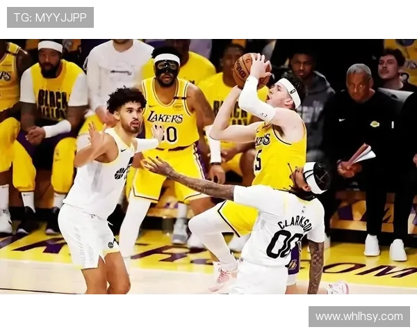 湖人双子星联手轰下62分强势击溃黄蜂豪取一场酣畅胜利